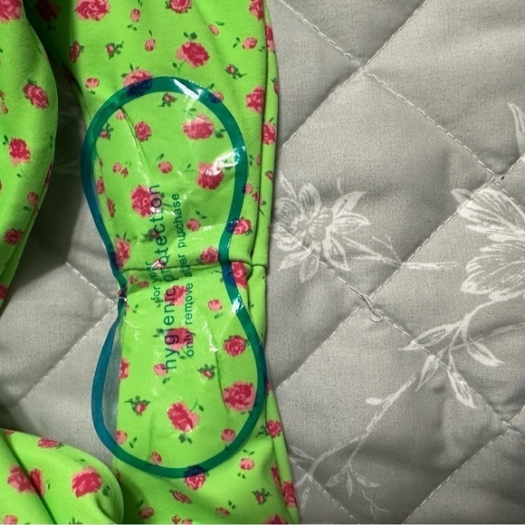 Urban Outfitters Out From Under Chloe Printed One Piece Swimsuit, Size S (v) - Picture 12 of 12